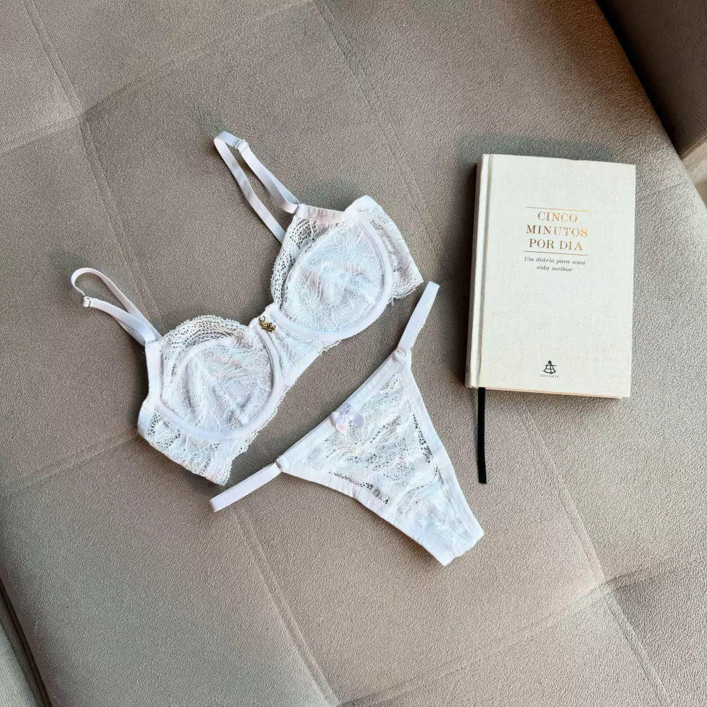 Conjunto Branco em Renda sem Bojo com Aro de Sustentação | Katy