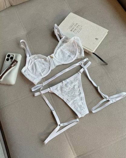 Conjunto Branco em Renda sem Bojo com Aro de Sustentação | Katy